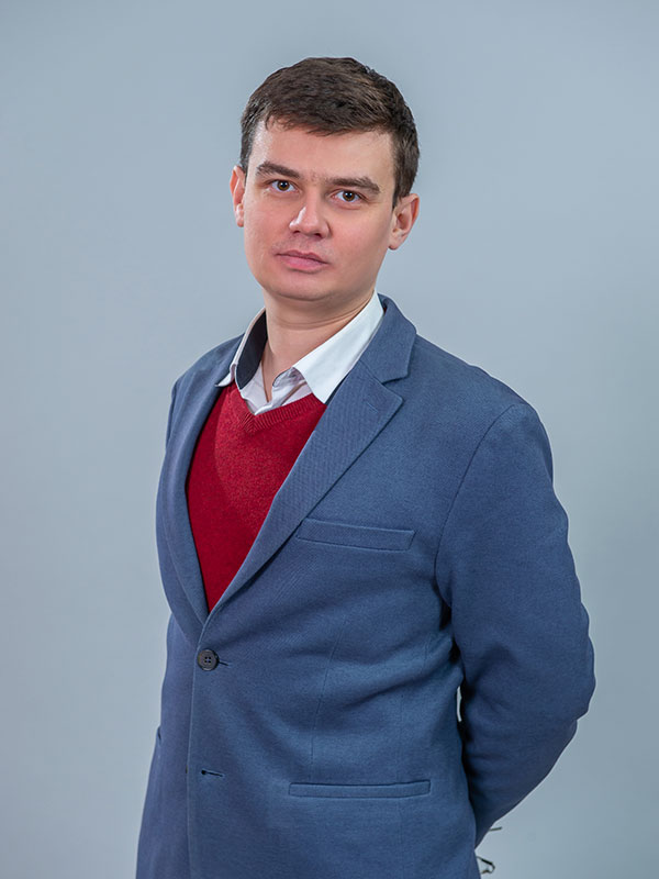 Полозов Сергей Игоревич.